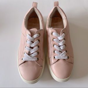 Kendall & Kylie Sneakers Pink Size 9